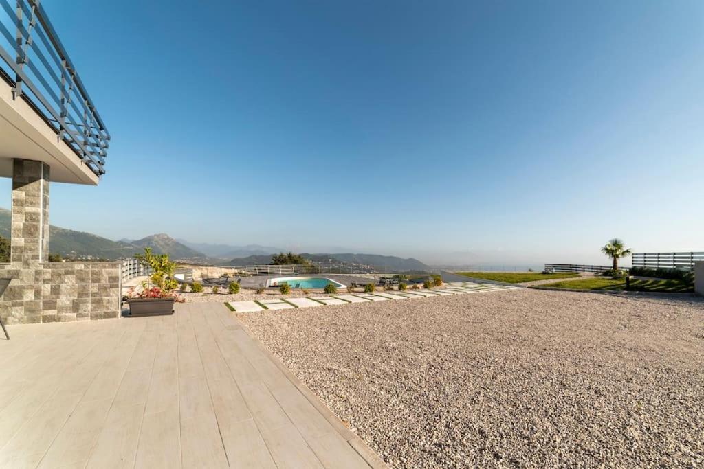 Appartamento Emma Con Piscina - Vista Mare"Tenuta Croce" Салерно Экстерьер фото
